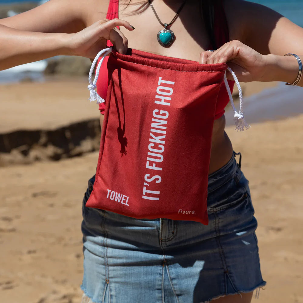 Beach towel "it's fucking hot" red